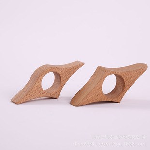 Wood thumb page holder